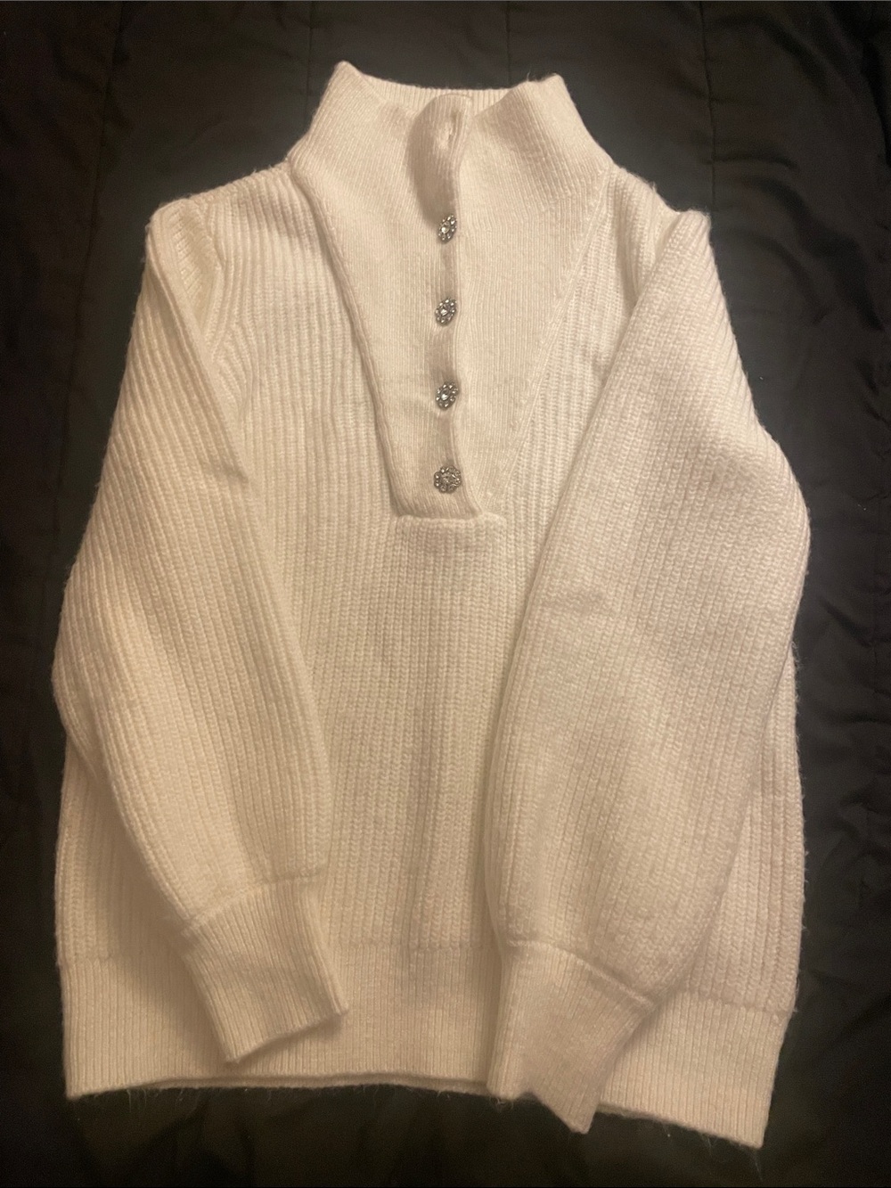 crown & ivy Cream Ribbed Button-Henley Turtleneck Sweater